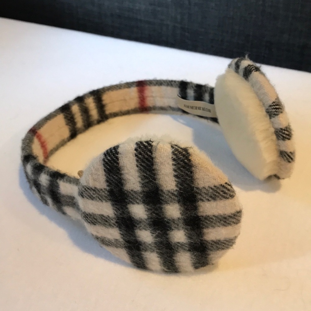 Burberry cashmere earmuffs